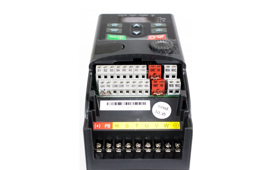Frequency inverter 2.2 kW, STO; three-phase input / three-phase output; 30 month warranty 7